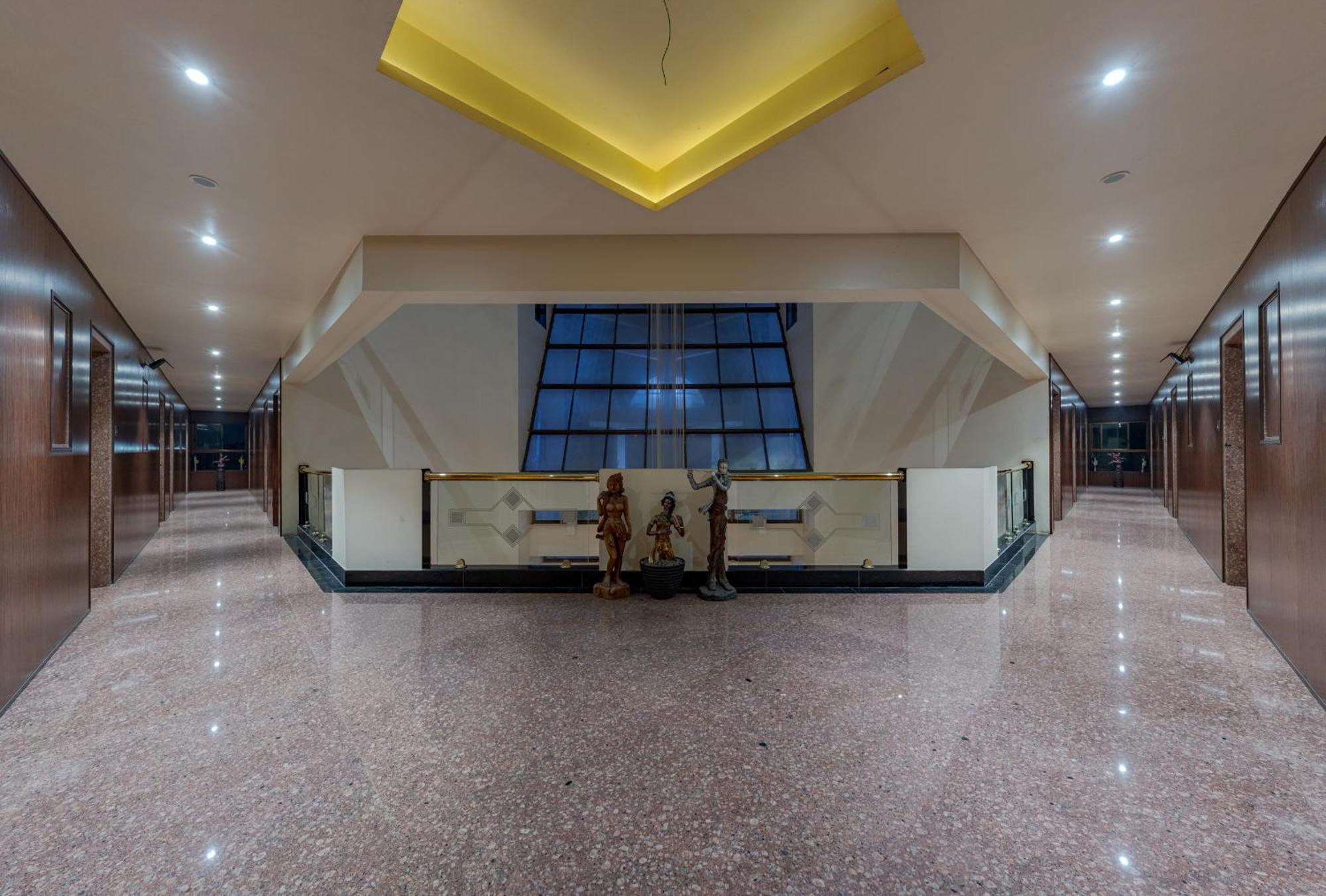 Hotel Surya Executive 3 Star Hotel Solapur Exterior foto