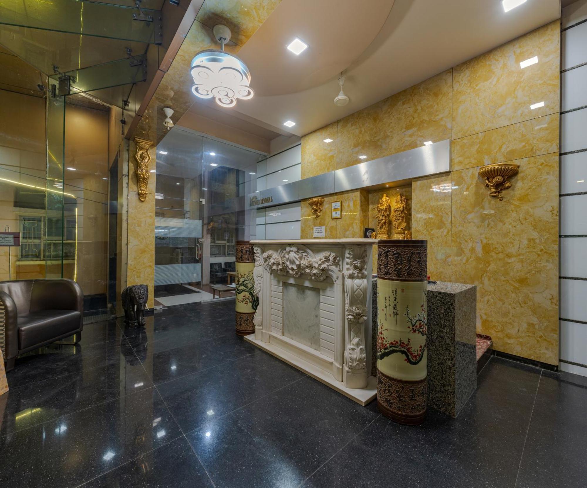 Hotel Surya Executive 3 Star Hotel Solapur Exterior foto